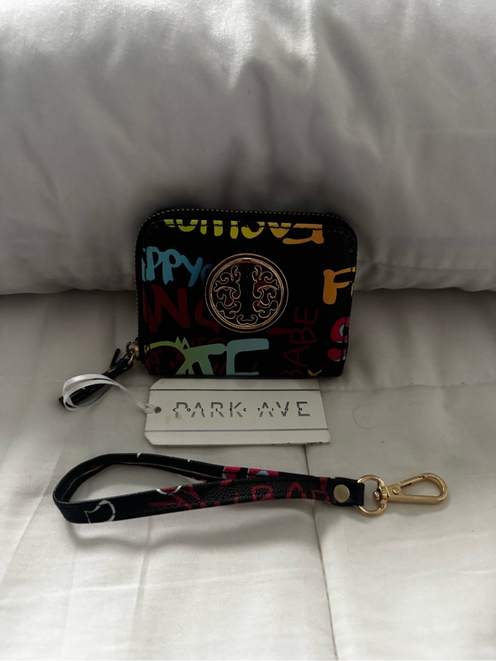 NWT- PARK AVE mini Wristlet Wallet - black Multicolor Graffiti Print.